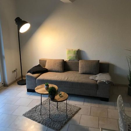 Stadtwohnung Im Zentrum Mit 24-7 Self Check-In, Wlan & Smart Tv Kiel Esterno foto