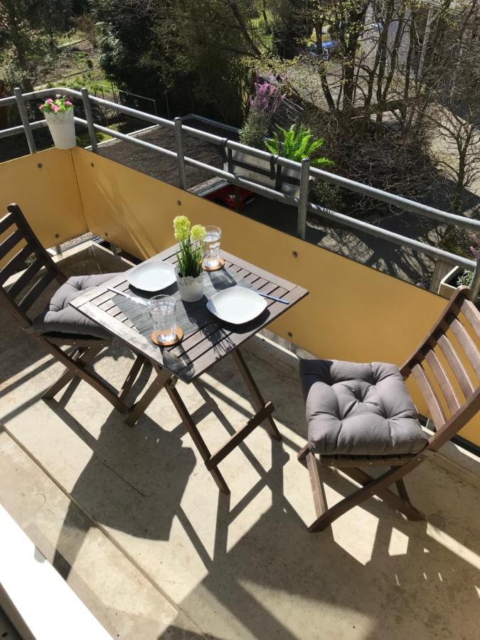 Stadtwohnung Im Zentrum Mit 24-7 Self Check-In, Wlan & Smart Tv Kiel Esterno foto